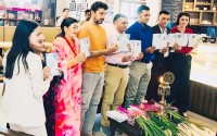 जिवन बाँच्न सिकाउने पुस्तक मिनिङफुल होप सार्वजनिक