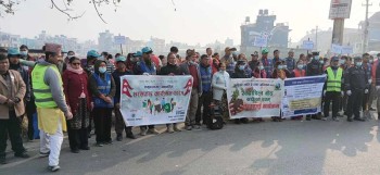 भक्तपुरका सडकमा एकसाथ सफाई, स्वास्थ्य र ट्राफिक सचेतनाका अभियान