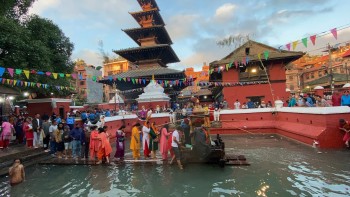 जनैपूर्णिमाको अवसरमा कुम्भेश्वरमा मेला