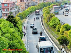 वसन्तले बयेली खेल्दा देखिएको लोभलाग्दो ललितपुर 