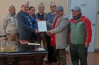 दक्षिण ललितपुरका सडक पुननिर्माणको पहल, एमालेले बुझायो मागपत्र