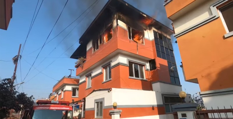 सुनाकोठीको सिभिल होम्समा आगलागी