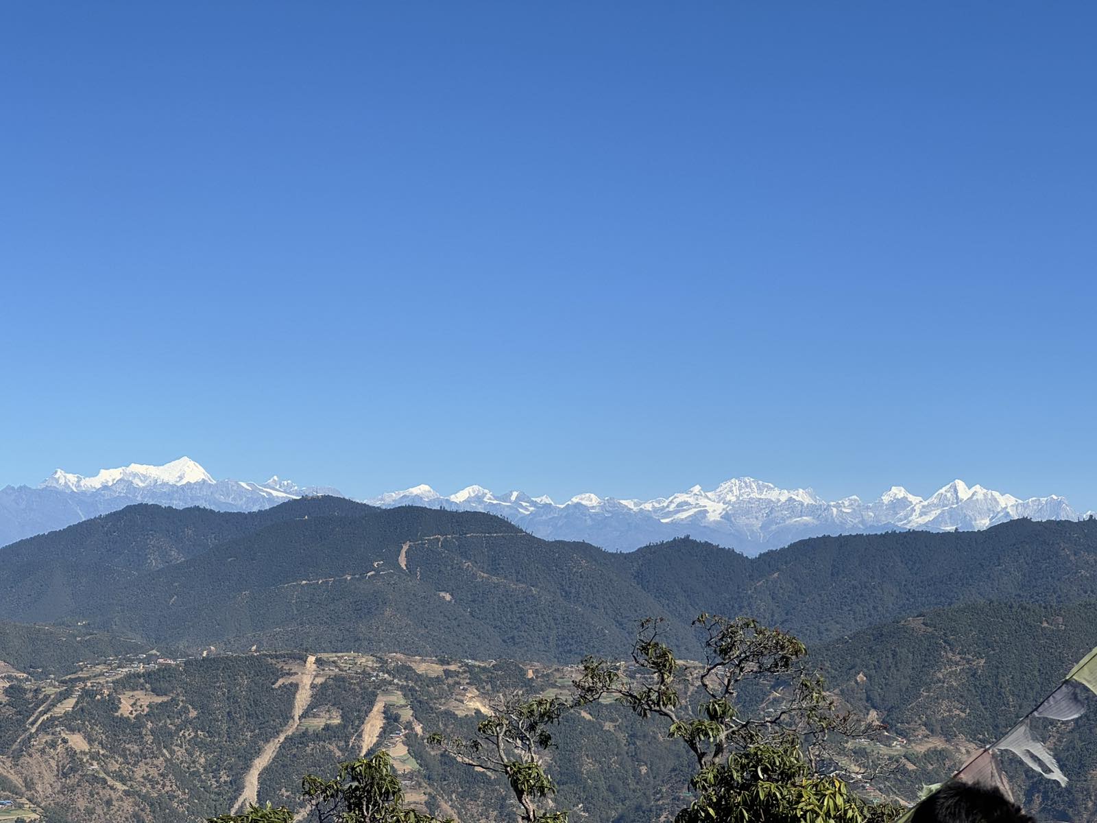 आहा ! महाँकाल गाउँपालिका कालेश्वरबाट देखिएको लोभलाग्दो हिमश्रृङ्खला